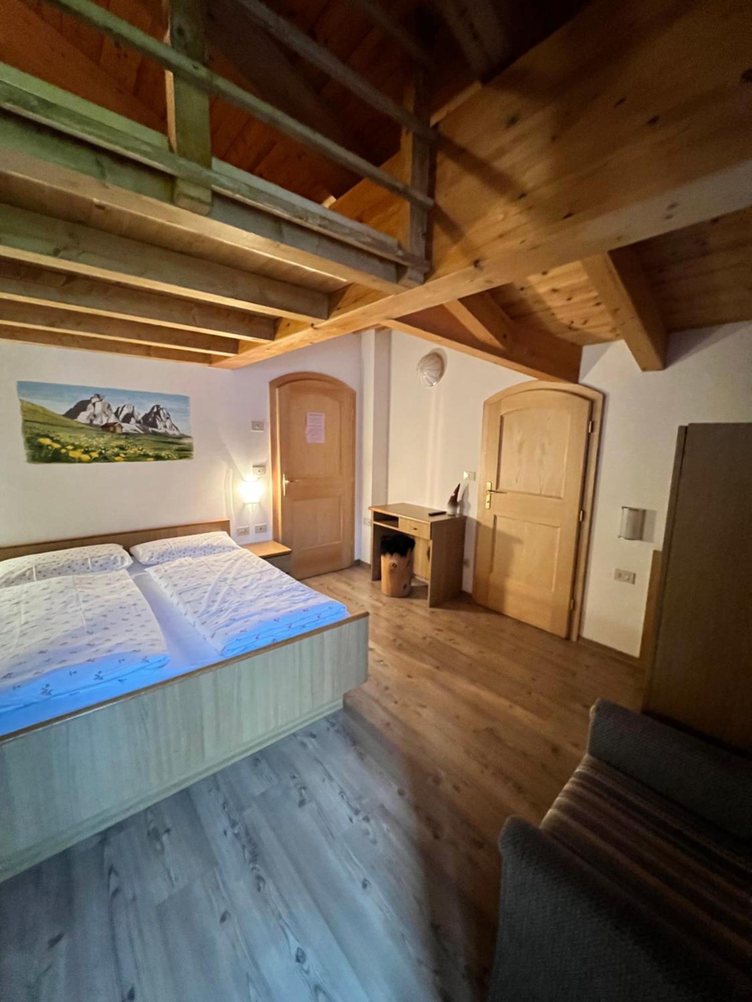 Garni Eden Bed And Breakfast Сорага Екстериор снимка