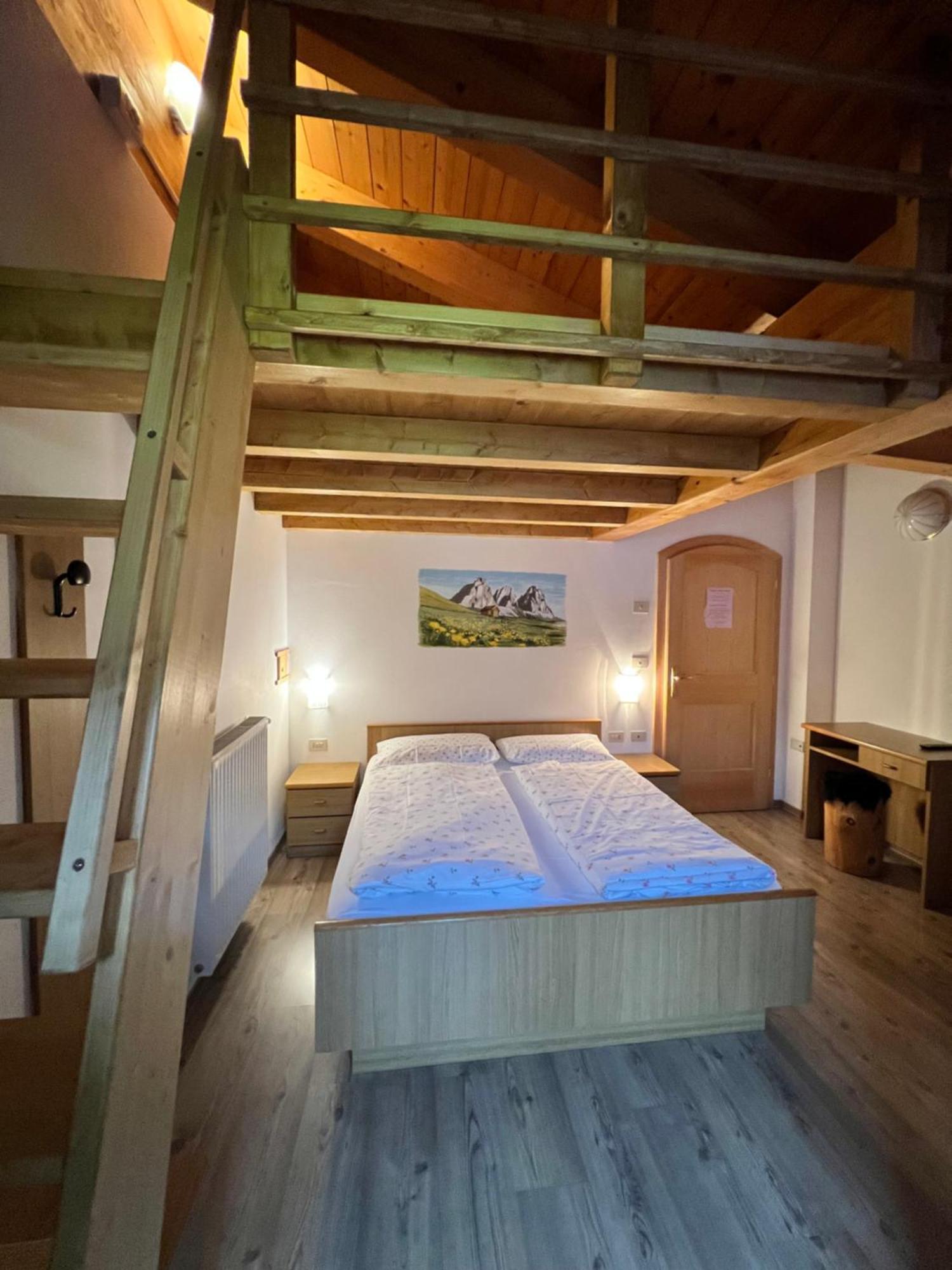 Garni Eden Bed And Breakfast Сорага Екстериор снимка