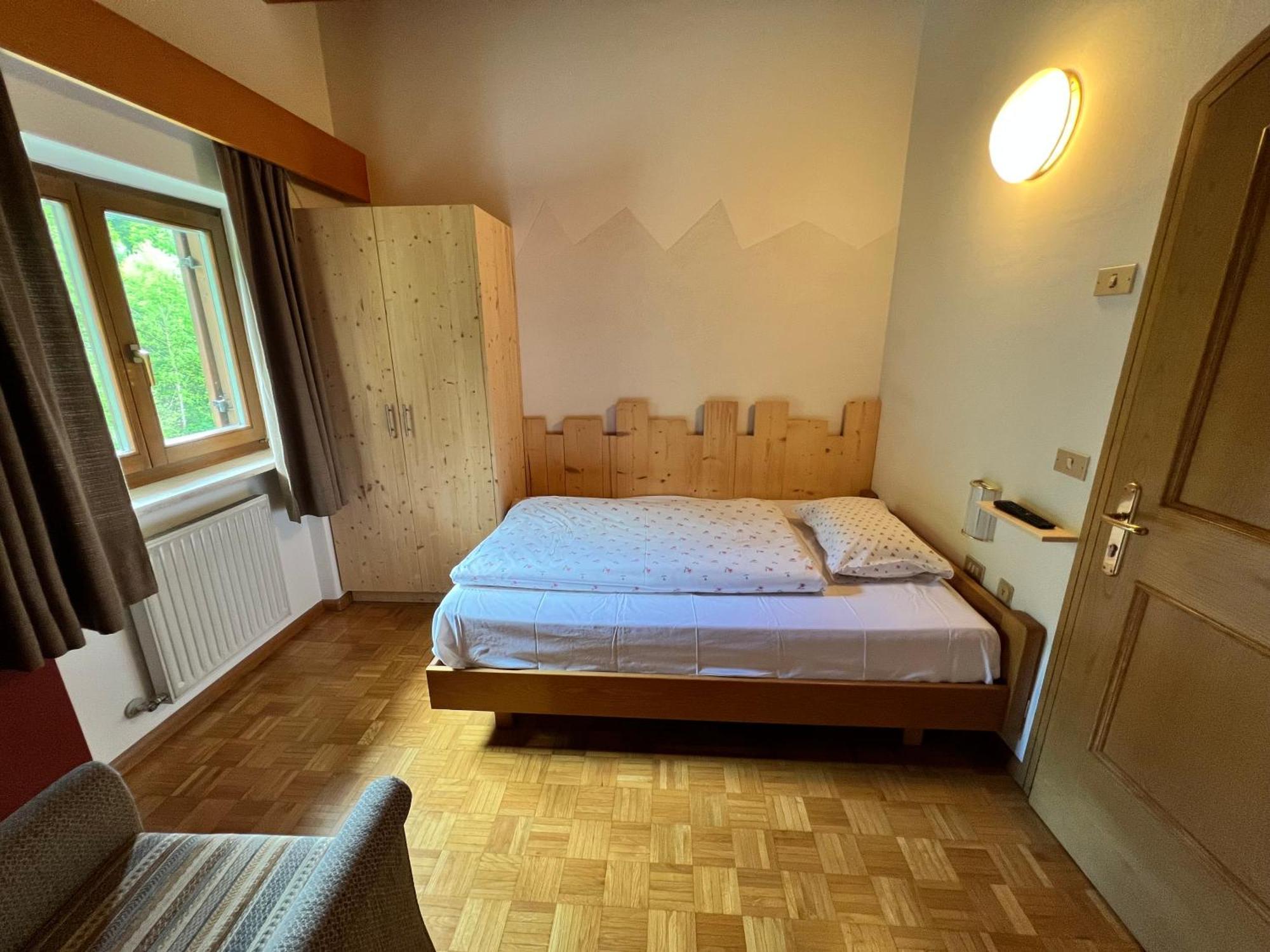 Garni Eden Bed And Breakfast Сорага Екстериор снимка