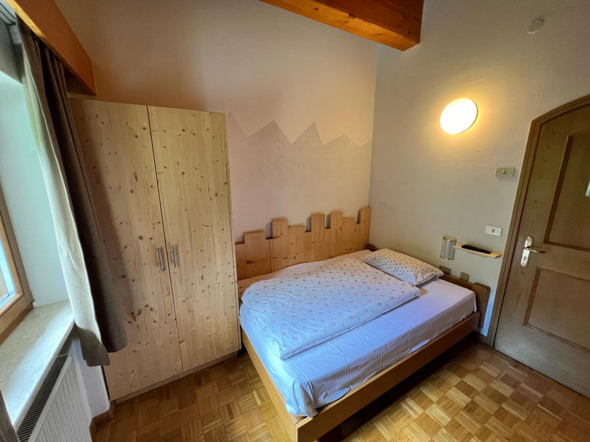 Garni Eden Bed And Breakfast Сорага Екстериор снимка