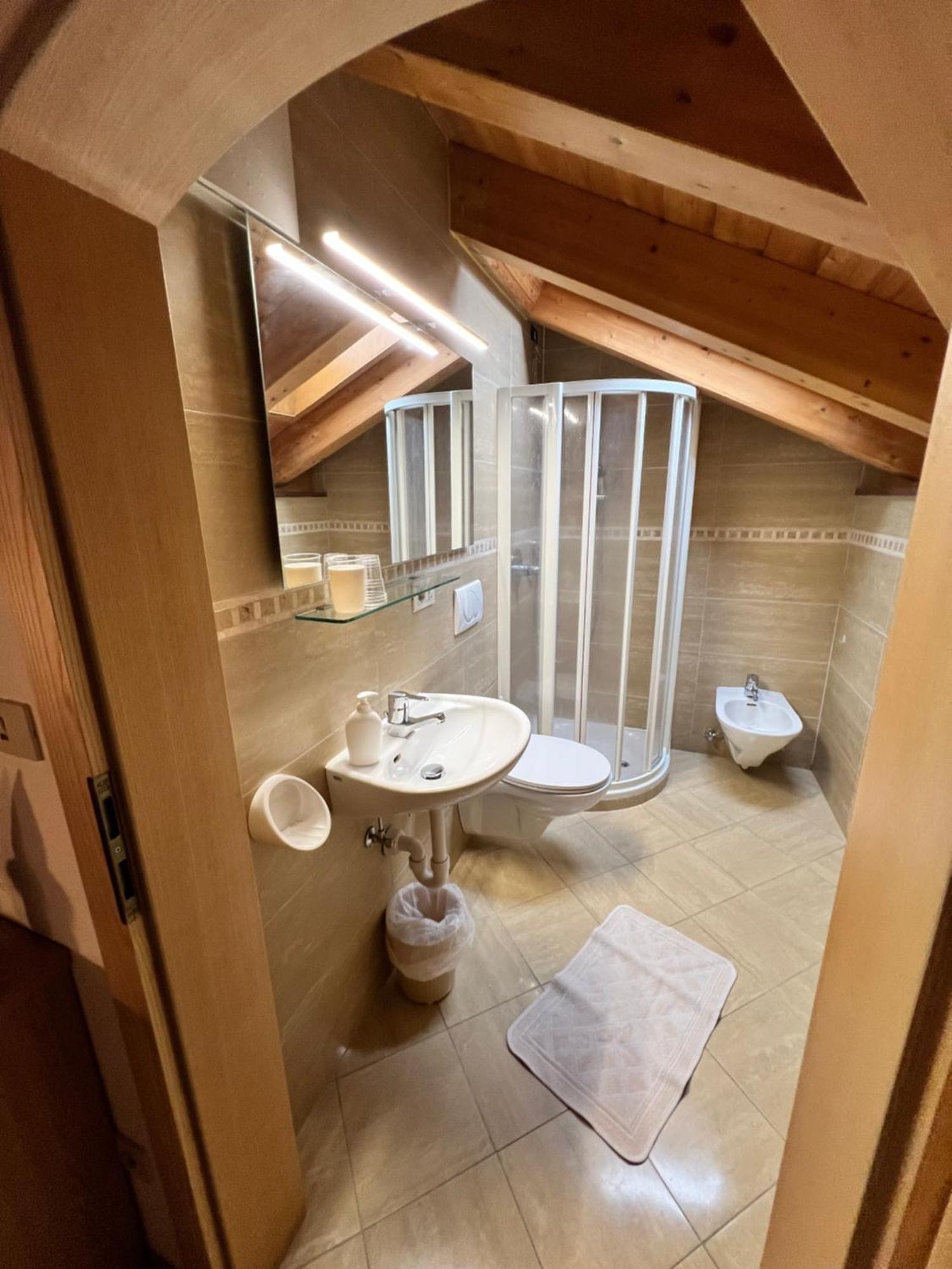 Garni Eden Bed And Breakfast Сорага Екстериор снимка